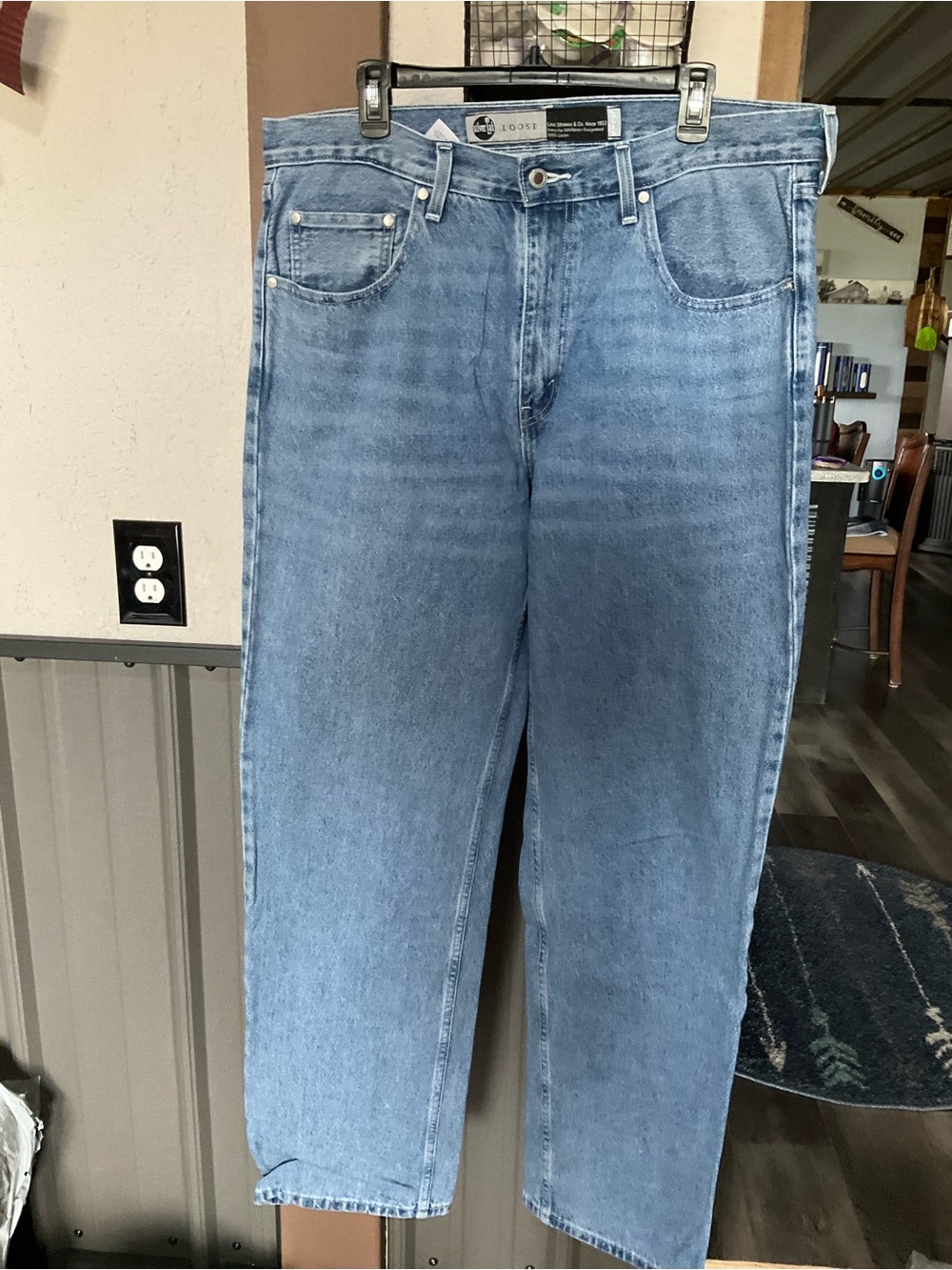 Men’s Straight Leg Light Blue Jeans